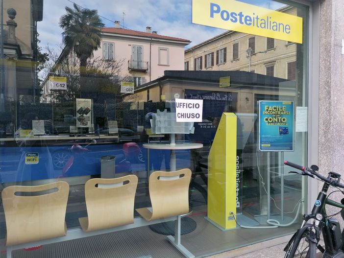 Telefonata al 112: «C'è una bomba». Evacuati per oltre un'ora tutti gli uffici postali di Varese