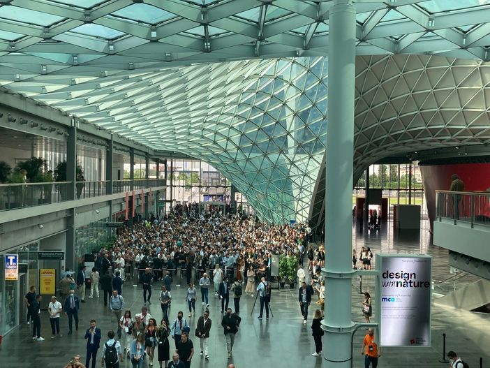 Momenti dell'inaugurazione del Salone del Mobile di Milano. Foto del taglio del nastro: credits Francesco Rucci Courtesy FederlegnoArredo