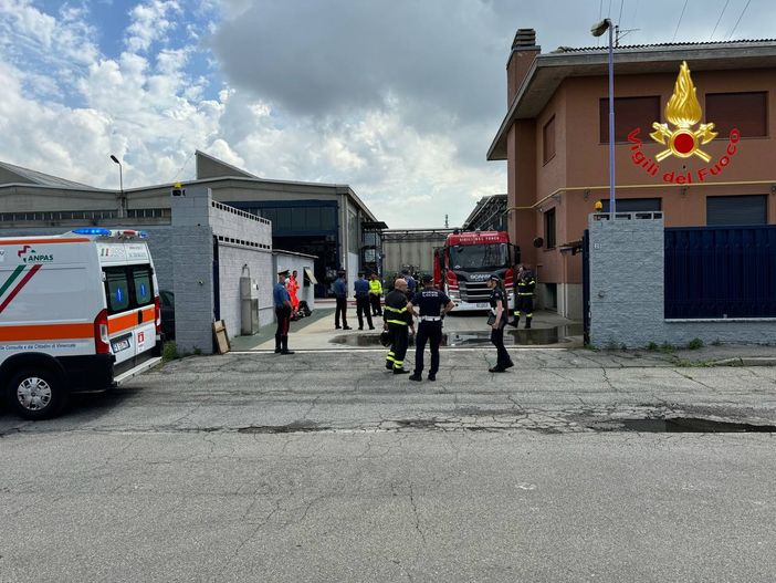 Esplosione in un capannone industriale di Brugherio: c'è una vittima