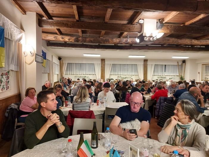 &quot;ogni bùsca l'e 'na trae&quot; - ogni pagliuzza diventa una trave