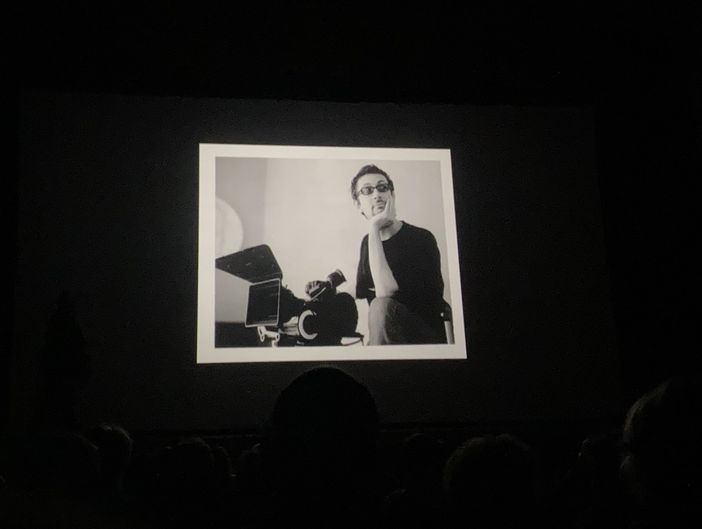 Max, nato a 9.685 chilometri da Hollywood. Ma vicino al sogno del cinema