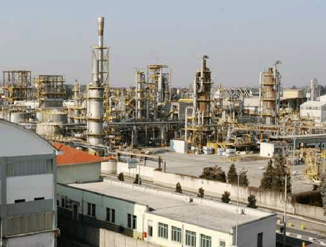 Basta deroghe alla Perstorp di Castellanza. La Provincia: «Proseguono gli incontri. Percorso complesso e articolato» Basta deroghe alla Perstorp di Castellanza. La Provincia: «Proseguono gli incontri. Percorso complesso e articolato»