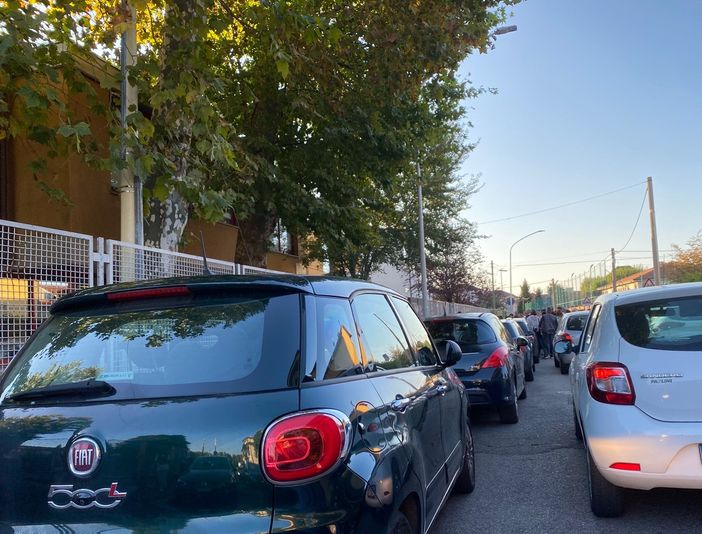 Suona la campanella, ma anche il clacson