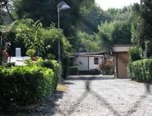 Ex Camping Sette Laghi, «Azzate merita rispetto e chiarezza»