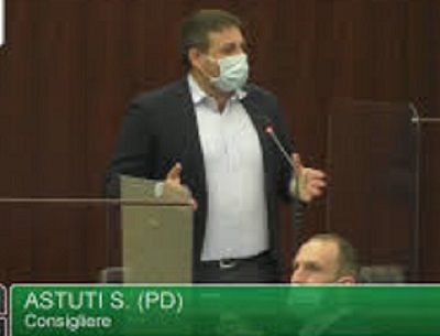 Riforma sanitaria: «Fontana e Moratti avrebbero accettato qualsiasi rilievo pur di farsela approvare»