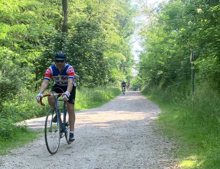 Bici d'epoca e sterrati a Cazzago Brabbia: il ciclismo che fu. Altre foto in fondo all'articolo Bici d'epoca e sterrati a Cazzago Brabbia: il ciclismo che fu. Altre foto in fondo all'articolo
