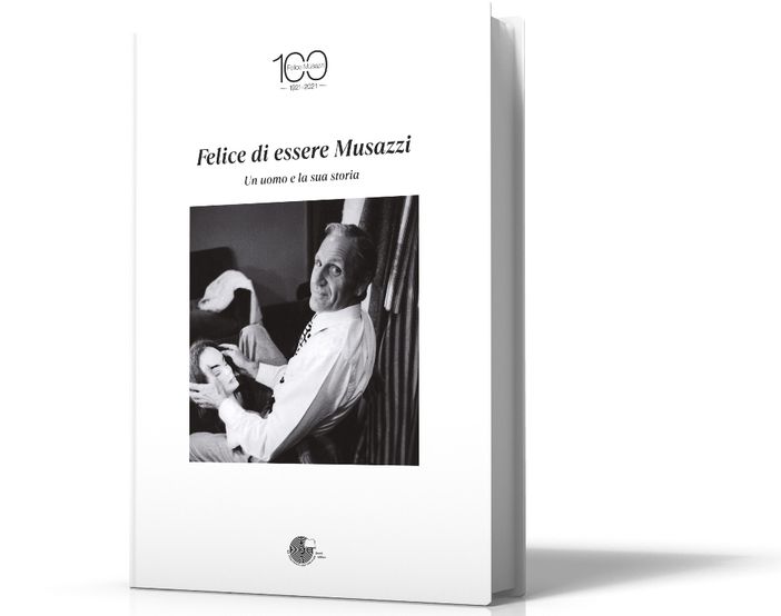 La copertina del libro su Felice Musazzi