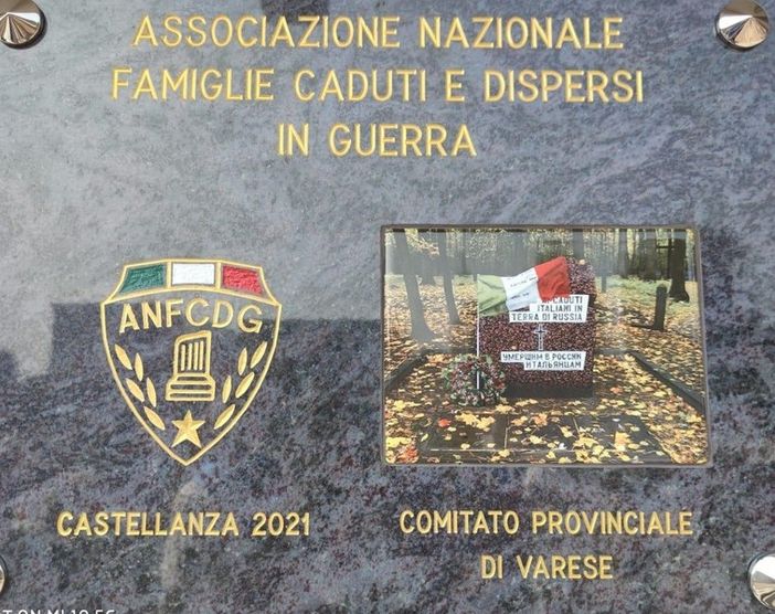 La targa recentemente posizionata al cimitero di Castellanza dedicata ai caduti e dispersi in guerra. A busto si ricorderanno anche le vedove di chi, dalla guerra, non è tornato La targa recentemente posizionata al cimitero di Castellanza dedicata ai caduti e dispersi in guerra. A busto si ricorderanno anche le vedove di chi, dalla guerra, non è tornato