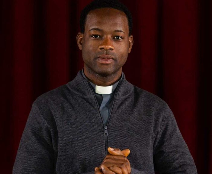 L’Icma apre le porte al mondo del lavoro: l'attore Hakim Gouem sul set di “Un posto al sole” L’Icma apre le porte al mondo del lavoro: l'attore Hakim Gouem sul set di “Un posto al sole”