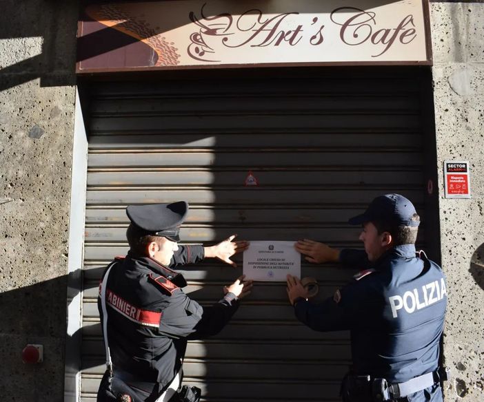 Avventori ubriachi e molesti, extracomunitari irregolari e pregiudicati: bar in centro a Saronno chiuso per 30 giorni