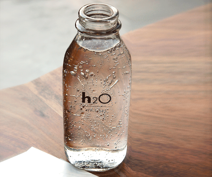 Gas, quando il caro-energia si trasferisce nel bicchiere: aumenti a due cifre anche per l’acqua Gas, quando il caro-energia si trasferisce nel bicchiere: aumenti a due cifre anche per l’acqua