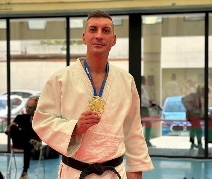 Armando Bucci, cuore e forza: il poliziotto di Busto campione di Judo