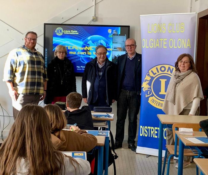 "INTERconNETTiamoci... ma con la testa!"