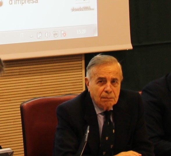 Il cordoglio della Liuc per il professor Valerio Castronovo. «Studioso del passato, uomo attento e aperto agli stimoli del presente e del futuro» Il cordoglio della Liuc per il professor Valerio Castronovo. «Studioso del passato, uomo attento e aperto agli stimoli del presente e del futuro»