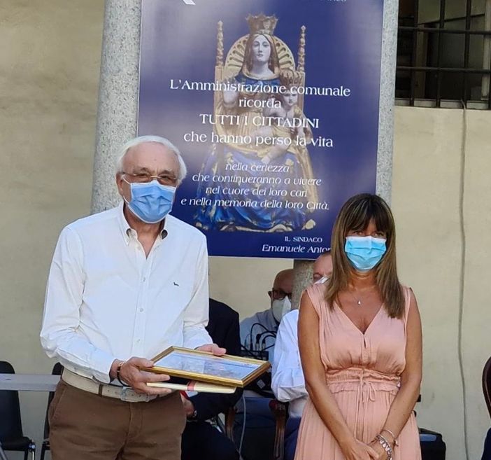 Marcora, premio per 40 anni di giornalismo al servizio di Busto