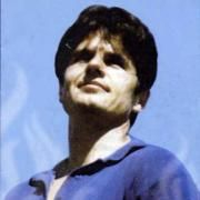 “Corri Lolo, corri!”: su palco la personalità di un sacerdote che sapeva stare con chi cercava il senso della vita “Corri Lolo, corri!”: su palco la personalità di un sacerdote che sapeva stare con chi cercava il senso della vita