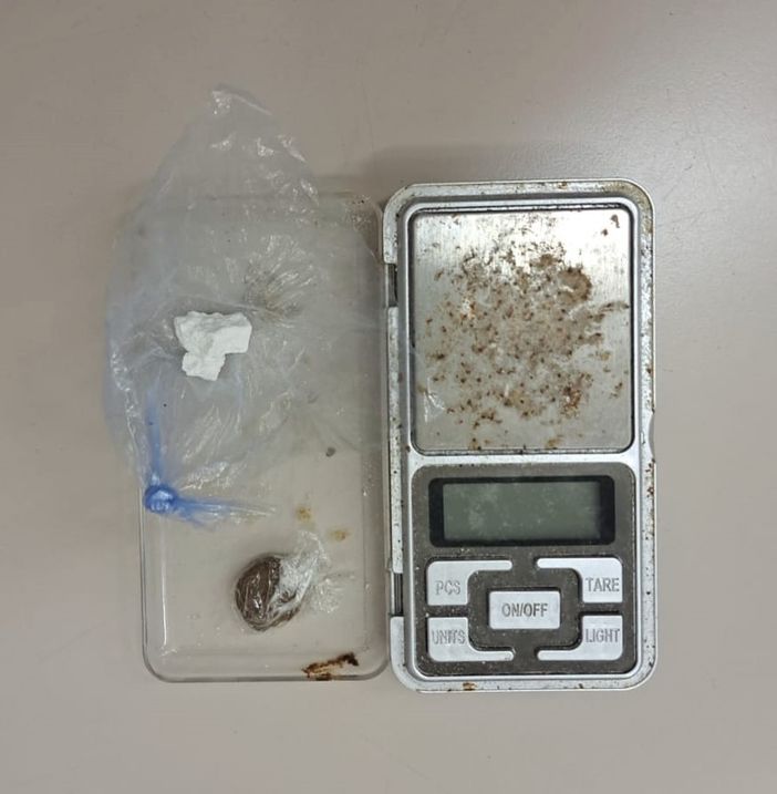 Controlli nei parchi e nelle piazze: una denuncia per spaccio di droga