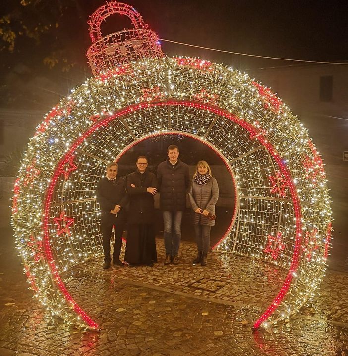 Gorla Maggiore accende le luminarie, aspettando il “Villaggio di Natale” Gorla Maggiore accende le luminarie, aspettando il “Villaggio di Natale”