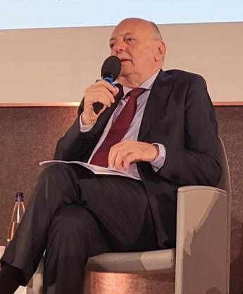 Rifiuti, Pichetto su impianti: "Sfida è avere un'Italia uniforme" Rifiuti, Pichetto su impianti: "Sfida è avere un'Italia uniforme"