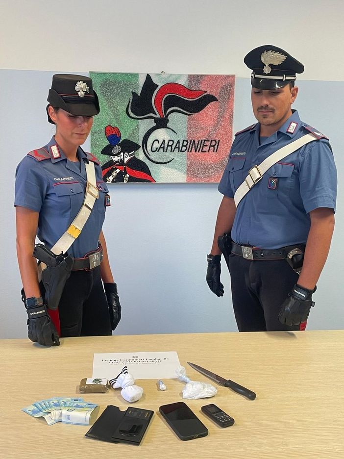 Vergiate, contrasto allo spaccio nei boschi: un arresto e due denunce.