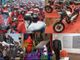 Babbo Natale in moto (ma anche moto senza Babbo Natale), mercatini a Solbiate, a Busto anche omaggio all'arte con Giorgio Piccaia