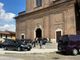 Samarate si ferma per i funerali di Teresa Stabile. Donazioni per Fondazione Cecchettin e Istituto dei Tumori