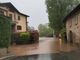 Fiume fuori nella frazione di Olona a Induno, a nord di Varese