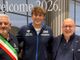 Nicolò Martinenghi a Malpensa con il sindaco Simone e l'assessore Triveri