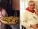 Ciao Mimmo, “Pulcinella” per sempre: con la tua pizza, la tua musica e il tuo gran cuore hai portato Napoli a Busto
