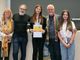 Giulia Carnaghi, Greta Caliandro, Silvia Zanin, Luigi Ballerini e Matteo Bussola. Giulia Carnaghi, Greta Caliandro, Silvia Zanin, Luigi Ballerini e Matteo Bussola.