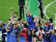 Berlino 2006: Fabio Cannavaro alza la coppa (foto figc.it)