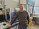 Il professor Loredano Pollegioni. Sotto: la proteina utilizzata nei laboratori dell’Università dell’Insubria per produrre un nuovo vaccino contro la tubercolosi