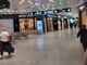 Ristorazione a Malpensa, lavoratori in protesta. Assemblea, corteo e volantinaggio contro il peggioramento delle condizioni economiche
