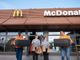 In provincia di Varese McDonald’s e Fondazione Ronald McDonald insieme a Banco Alimentare della Lombardia donano 80 pasti caldi a settimana a chi è in difficoltà