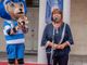 La mascotte e Patrizia Testa