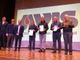 I premiati per le 120 donazioni. Sotto, quelli per le 100 e 75 e i docenti referenti delle scuole