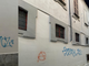 Casa Paracchi deturpata dai graffiti: «Mettete le telecamere»