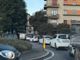 Tutti a scuola in auto alle Bossi. Tra code, pericoli e nervosismo
