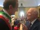Giordano Chatzivassiliou quando fu premiato dal sindaco Antonelli a Busto