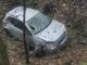 FOTO. Perde il controllo dell'auto e finisce nella scarpata: paura in via Molinetto a Varese