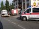 Schianto sulla Provinciale a Cittiglio, motociclista sbalzato nel torrente Boesio: interviene l'elisoccorso
