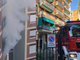 VIDEO. Busto, fiamme dalla cucina: i condomini evacuano la palazzina