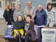 A Busto una panchina viola dedicata all’Alzheimer. Con un messaggio alle famiglie: «Non siete sole»