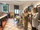 VIDEO. La patente sui banchi di scuola. Per «guidare il pensiero nei social»