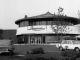 Chiusa la Rotonda di Saronno, dal Lazzagrill all’Autogrill urbano: tutta la storia della “pagoda” tra veneziane e locomotiva