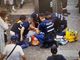 L'intervento decisivo della polizia in piazza San Giuseppe a Varese che ha salvato la vita della signora di 80 anni colta da un grave malore L'intervento decisivo della polizia in piazza San Giuseppe a Varese che ha salvato la vita della signora di 80 anni colta da un grave malore