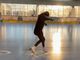 VIDEO. L'emozionante danza di Carolina Kostner all'Acinque Ice Arena: «Come un'artista davanti a una tela bianca»
