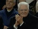 Il Presidente Mattarella al Palaghiaccio. Sotto: l'auto presidenziale imbocca via Ravasi: Mattarella è a Varese