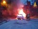 FOTO. Incendio all'alba a Gemonio: due auto distrutte dalle fiamme