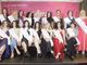 Katiuscia Faustini di Gavirate e il gruppo delle qualificate alle pre-finali di Miss Mamma